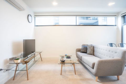 Poplar Apartments - Hervey Bay Accommodation 1