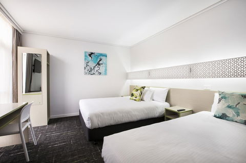 Nightcap At Sandringham Hotel - Hervey Bay Accommodation 1