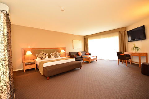 Mornington Hotel - Tourism Hervey Bay 35