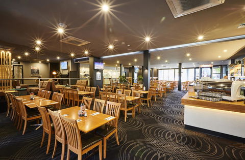 Mornington Hotel - Tourism Hervey Bay 11