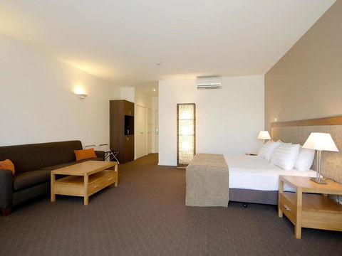 Mornington Hotel - Tourism Hervey Bay 27