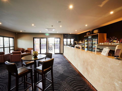 Mornington Hotel - Tourism Hervey Bay 31