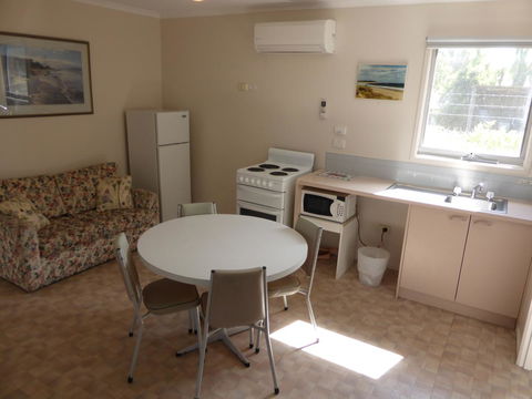 The Balnarring Motel - Tourism Hervey Bay 21