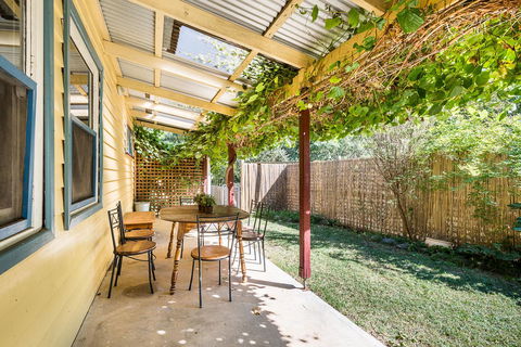 Avalon House - Tourism Hervey Bay 39