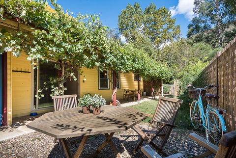Avalon House - Tourism Hervey Bay 6