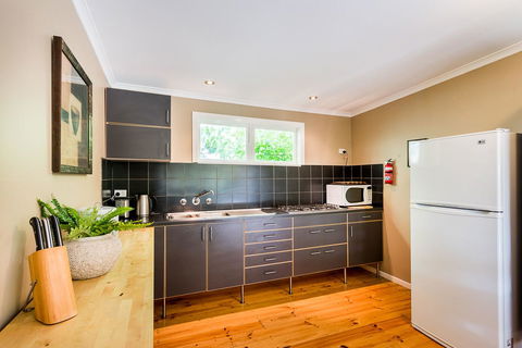 Avalon House - Tourism Hervey Bay 28