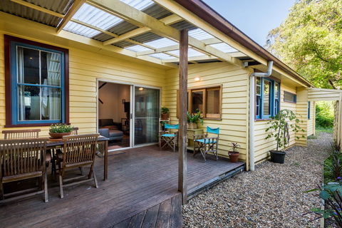 Avalon House - Tourism Hervey Bay 9