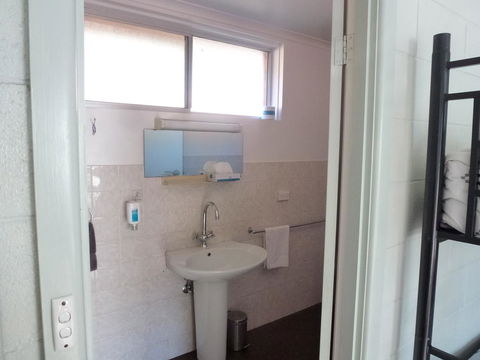 The Grampians Motel - Tourism Hervey Bay 36