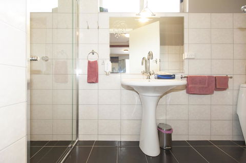 The Grampians Motel - Tourism Hervey Bay 38