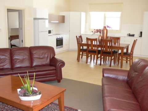 The Victoria Apartments - Tourism Hervey Bay 25