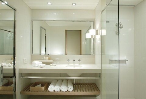 Crown Promenade Melbourne - Hervey Bay Accommodation 6