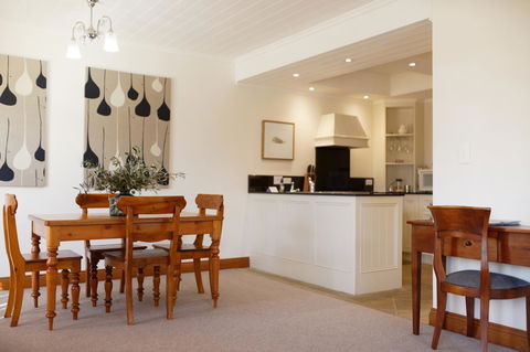 54 On Bank - Hervey Bay Accommodation 15