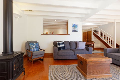 54 On Bank - Hervey Bay Accommodation 6