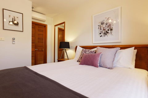 54 On Bank - Hervey Bay Accommodation 25