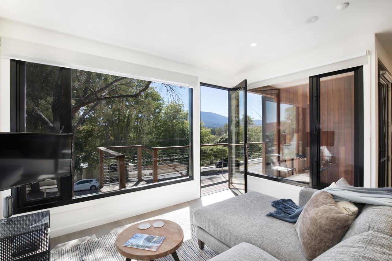 Mount Toolebewong VIC Hervey Bay Accommodation