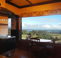 A Cottage with a View at Tudor Ridge - Tourism Hervey Bay