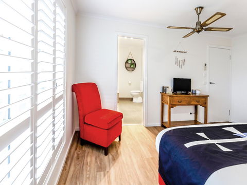 Sandymount - Hervey Bay Accommodation 25