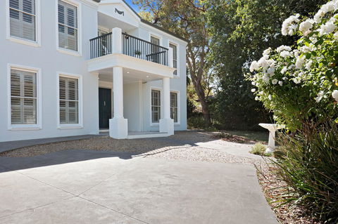 Sandymount - Hervey Bay Accommodation 14