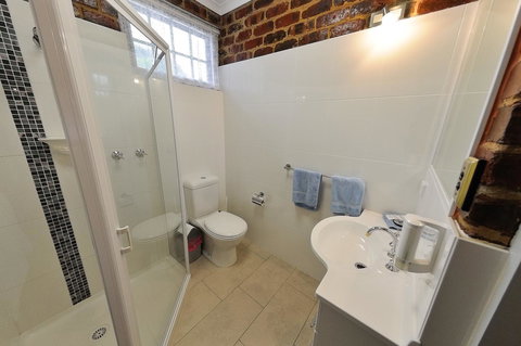 Greenvale Holiday Units - Hervey Bay Accommodation 5