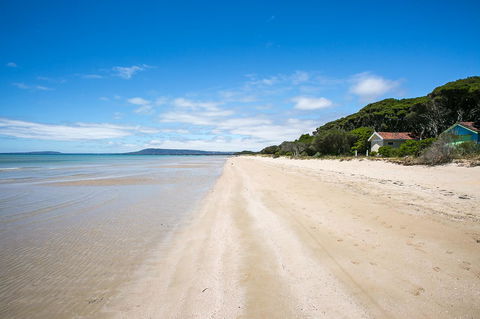 Blairgowrie Bella - Light Filled Home With Great Deck - Hervey Bay Accommodation 14