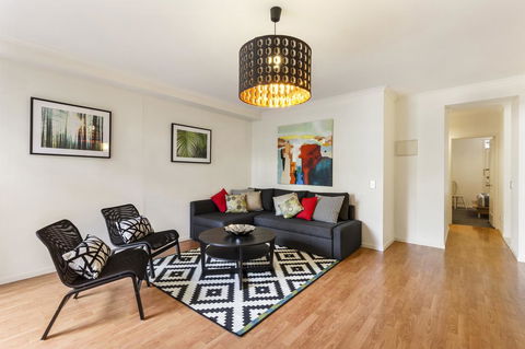 Melbourne Luxury Paradise - Tourism Hervey Bay 3