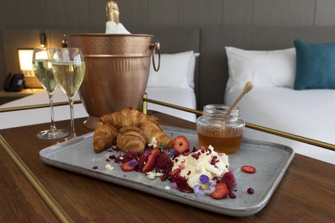Novotel Melbourne Central - Hervey Bay Accommodation 41
