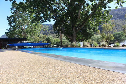 Halls Gap Lakeside Tourist Park - Hervey Bay Accommodation 6