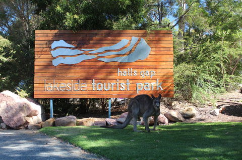 Halls Gap Lakeside Tourist Park - Hervey Bay Accommodation 3