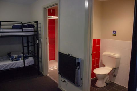Nomads Melbourne Backpackers - Hervey Bay Accommodation 42