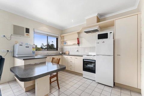 Allambi Holiday Apartments - Hervey Bay Accommodation 2
