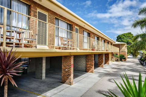 Allambi Holiday Apartments - Hervey Bay Accommodation 18