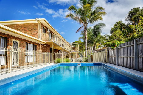 Allambi Holiday Apartments - Hervey Bay Accommodation 0