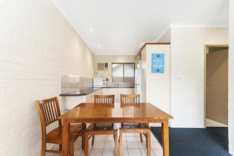 Allambi Holiday Apartments - Hervey Bay Accommodation 1