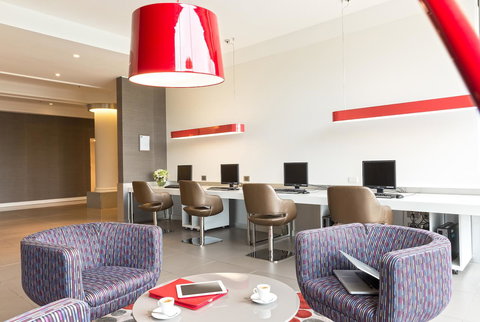 Mercure Melbourne Albert Park - Hervey Bay Accommodation 6