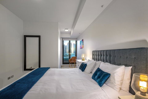 Waterfront Melbourne Apartments - Hervey Bay Accommodation 15