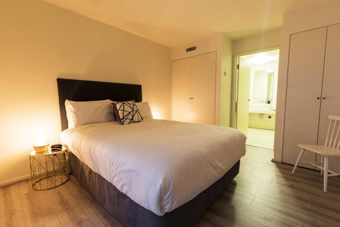 Waterfront Melbourne Apartments - Hervey Bay Accommodation 39