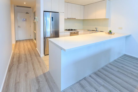 Waterfront Melbourne Apartments - Hervey Bay Accommodation 20