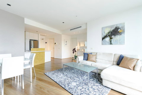 Waterfront Melbourne Apartments - Hervey Bay Accommodation 36