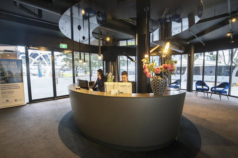 Waterfront Melbourne Apartments - Hervey Bay Accommodation 6