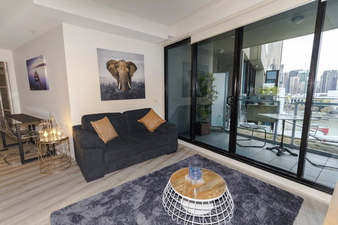 Waterfront Melbourne Apartments - Hervey Bay Accommodation 42