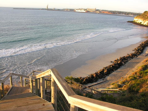 Clifftop Apartments Portland Vic - Tourism Hervey Bay 6