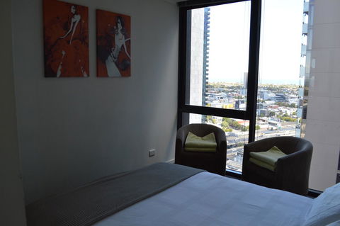 3BR Apartment At Victoria Tower Southbank - Tourism Hervey Bay 10