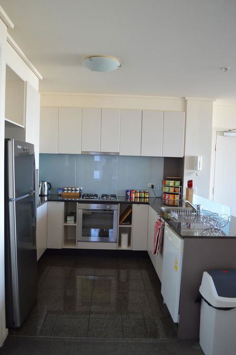 3BR Apartment At Victoria Tower Southbank - Tourism Hervey Bay 3