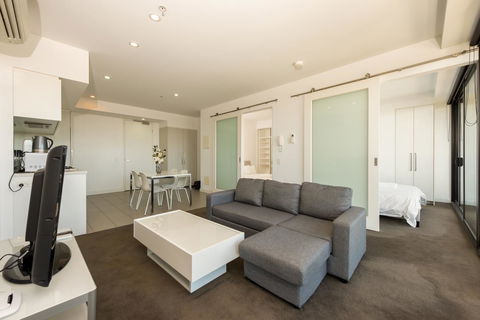 Amazing Accommodations: Vogue - Hervey Bay Accommodation 32