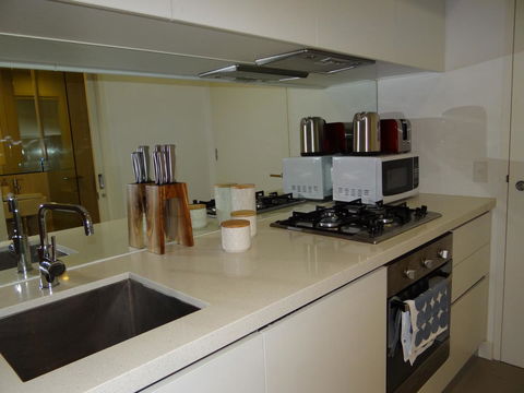 Amazing Accommodations: Vogue - Hervey Bay Accommodation 44