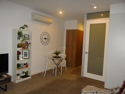 Amazing Accommodations: Vogue - Hervey Bay Accommodation 4