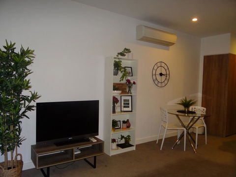 Amazing Accommodations: Vogue - Hervey Bay Accommodation 5
