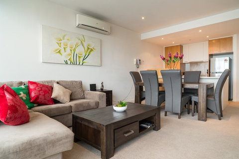 AKOM AT Docklands - Tourism Hervey Bay 39