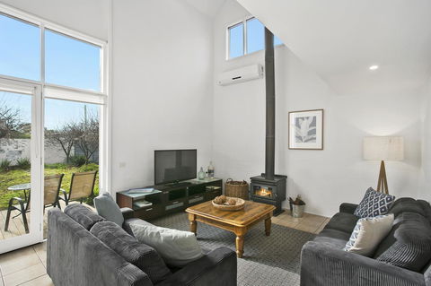 Terrace Lofts Apartments - Tourism Hervey Bay 12