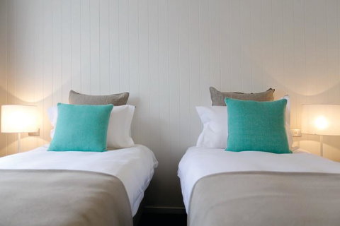 Lakes Edge Apartments - Hervey Bay Accommodation 5